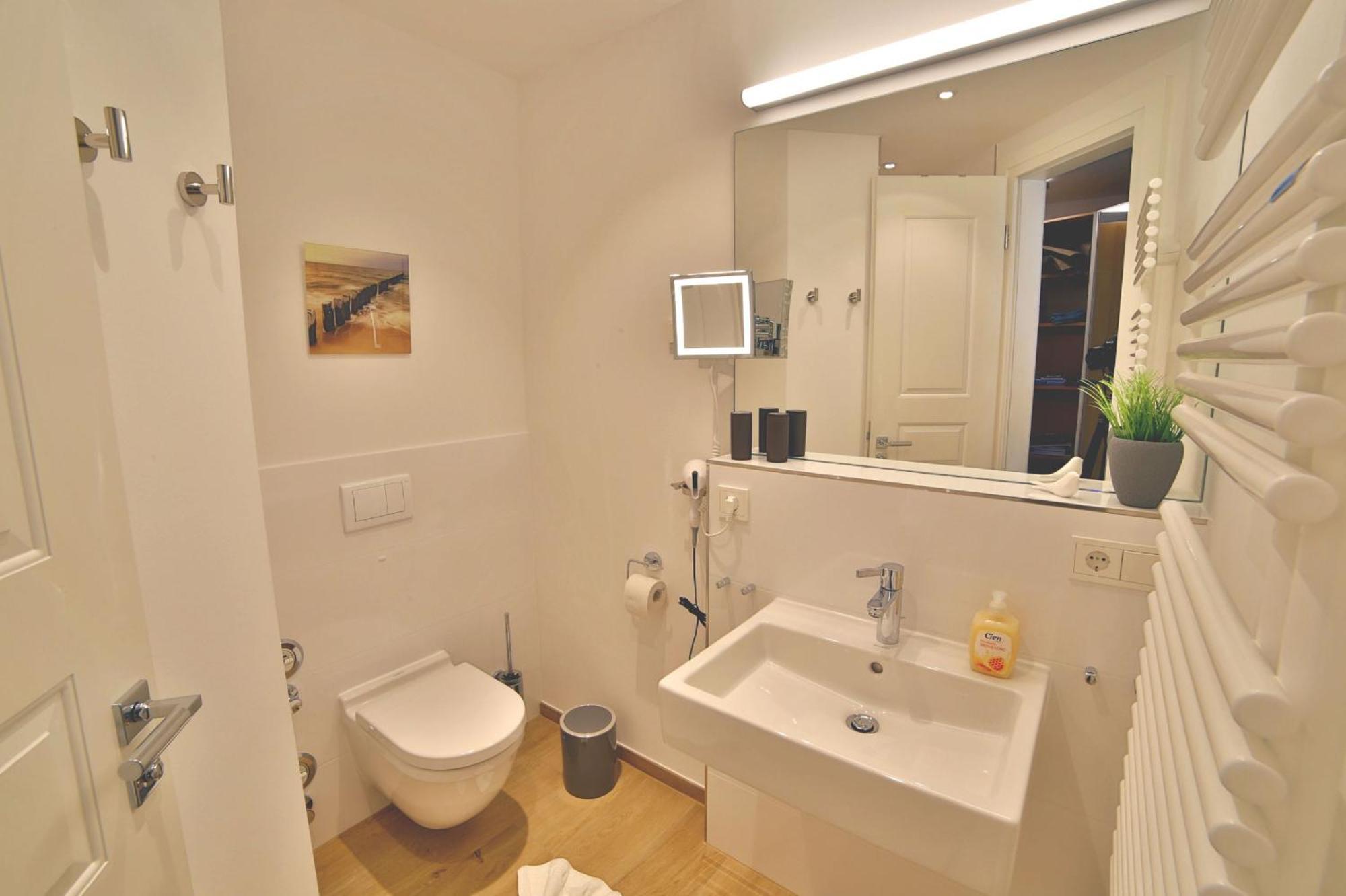 Ferienwohnung "Lachmoewe" In Der Villa Andrea Baabe Exterior photo