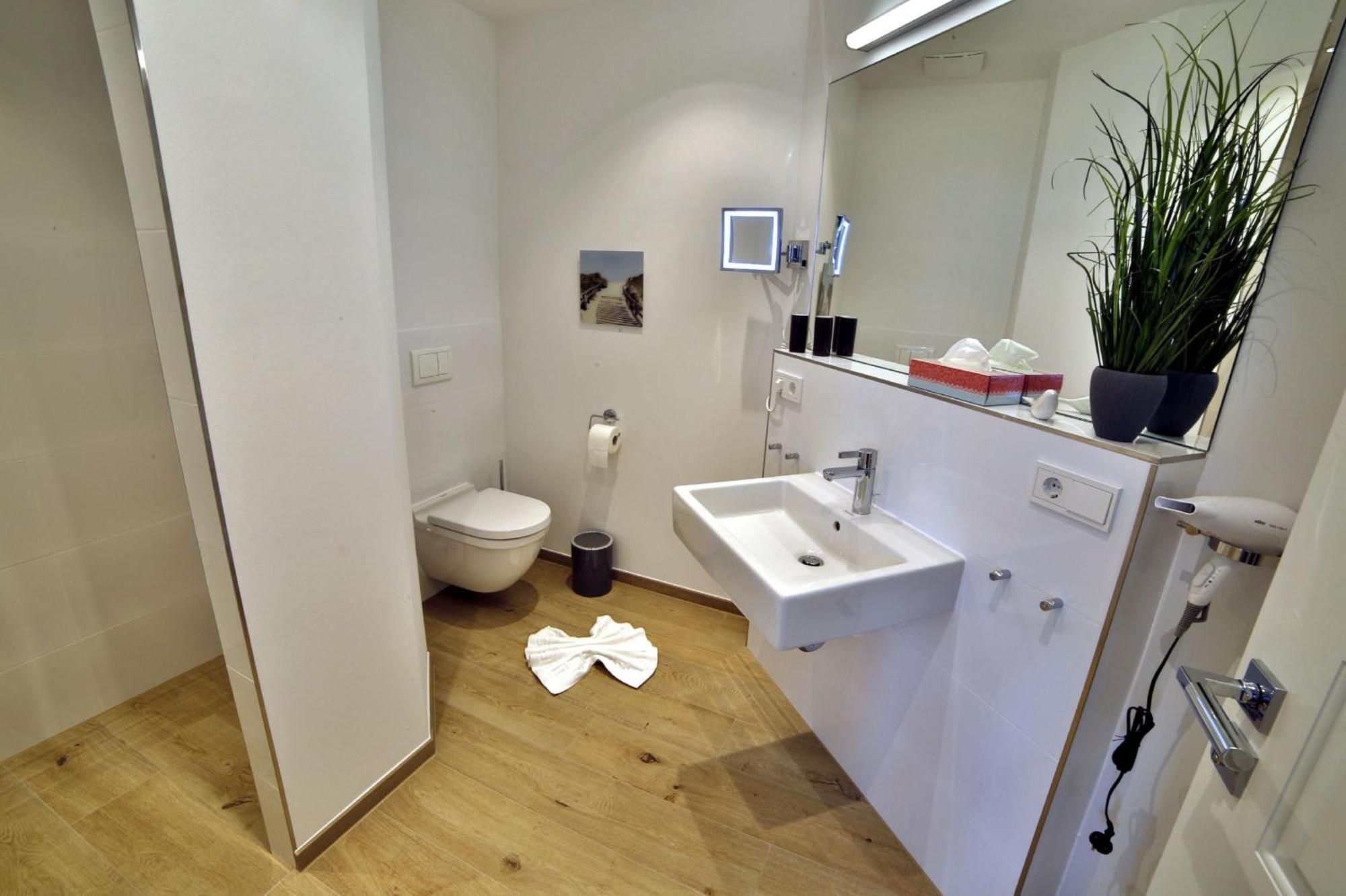 Ferienwohnung "Lachmoewe" In Der Villa Andrea Baabe Exterior photo